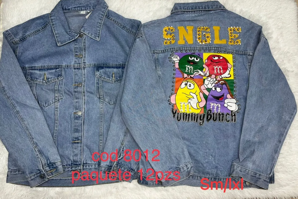 Chamarra con aplicaciones-0-8012