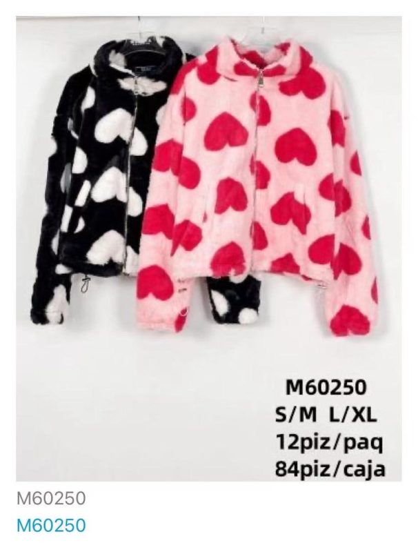Chamarra de peluche con corazones-M60250