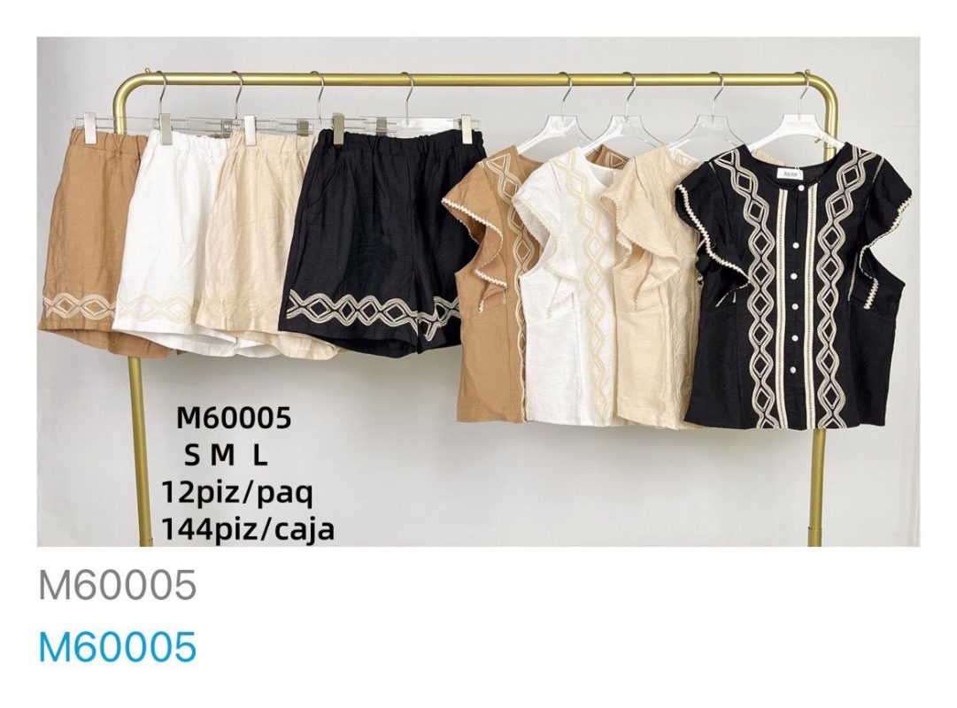 Conjunto de shorts y blusa con bordado-M60005