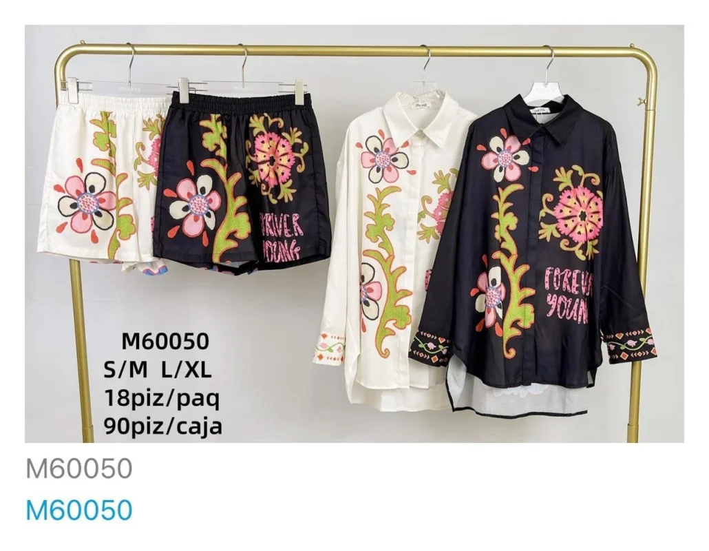 Conjunto de shorts y camisa estampada con flores-M60050