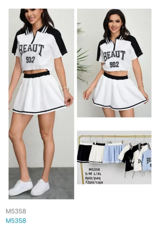 Conjunto deportivo de falda y top con estampado-M5358