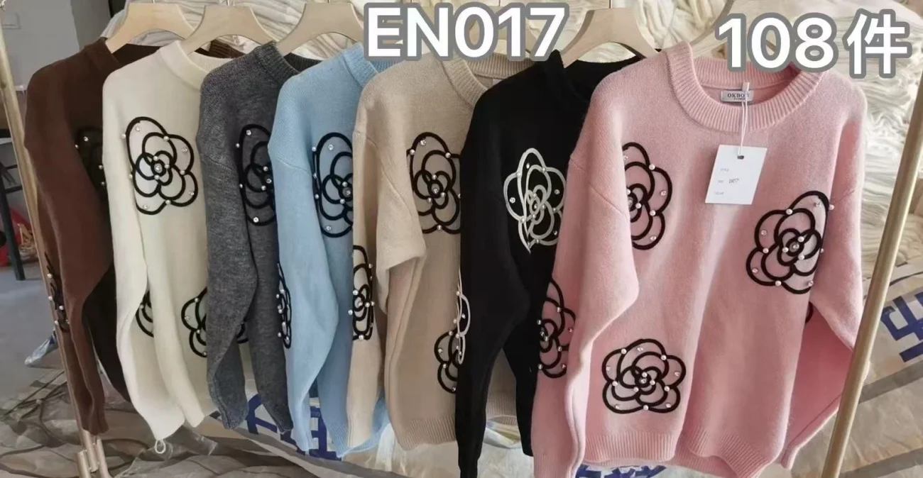 Suéter con estampado floral-EN017