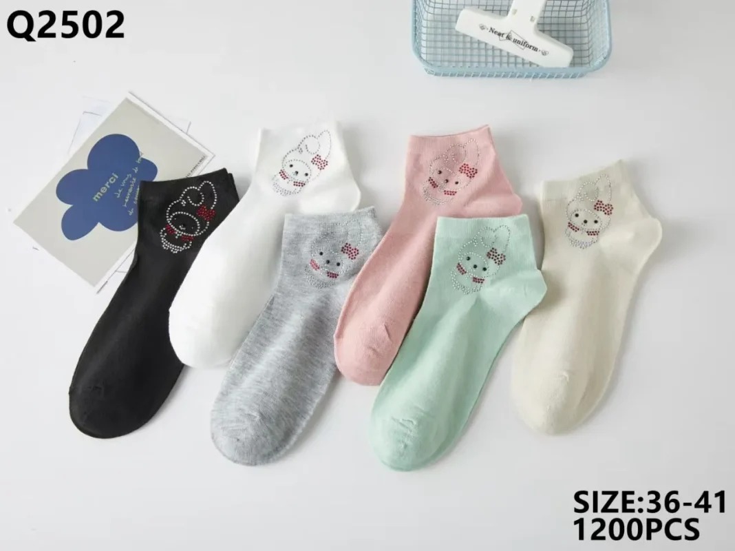 Calcetines con diseño de conejo-Q2502