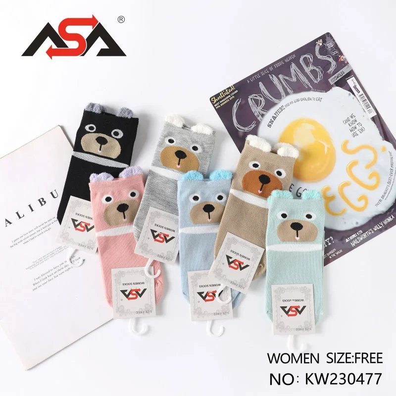 Calcetines con diseño de oso-KW230477
