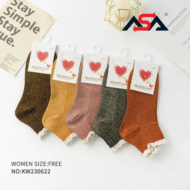 Calcetines de mujer con diseño de corazón-KW230622