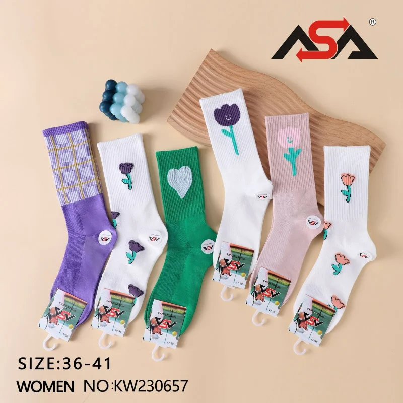 Calcetines con diseño floral-KW230657