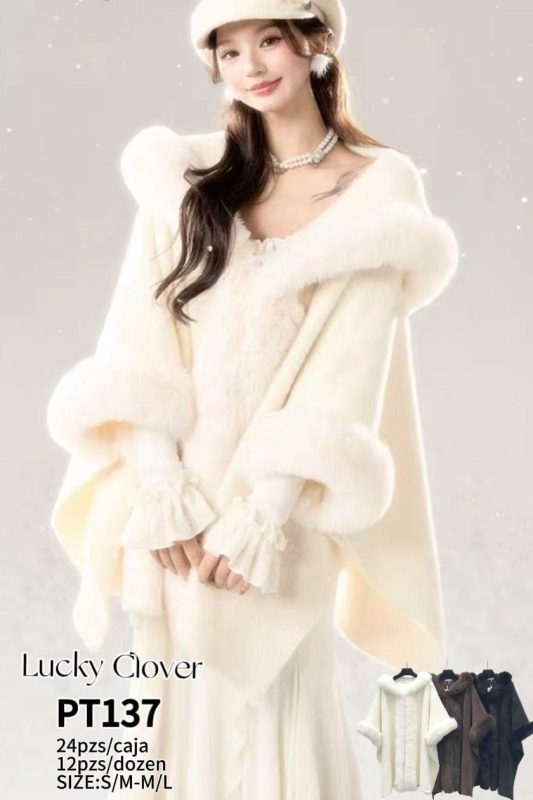 Capa con detalles de peluche-PT137