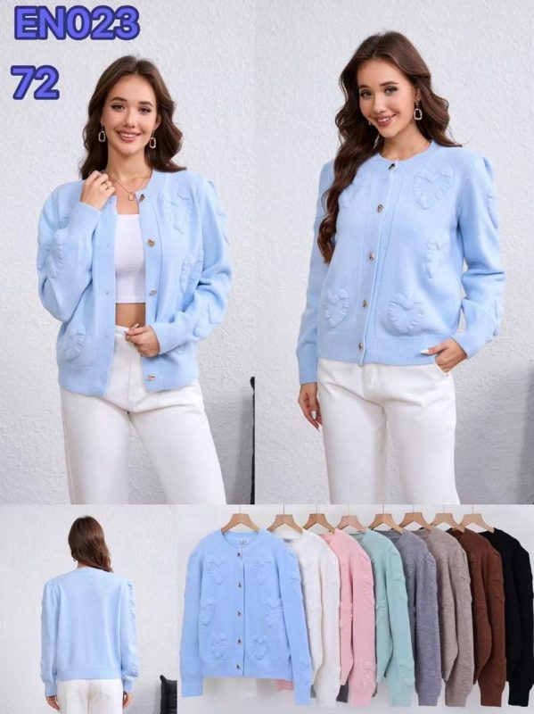 Cárdigan con corazones bordados-EN023