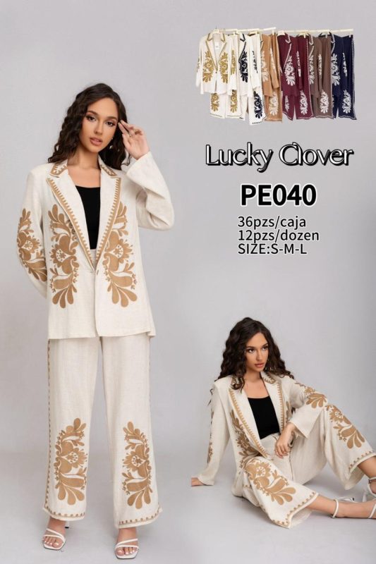 Conjunto de saco y pantalón con bordados florales-PE040