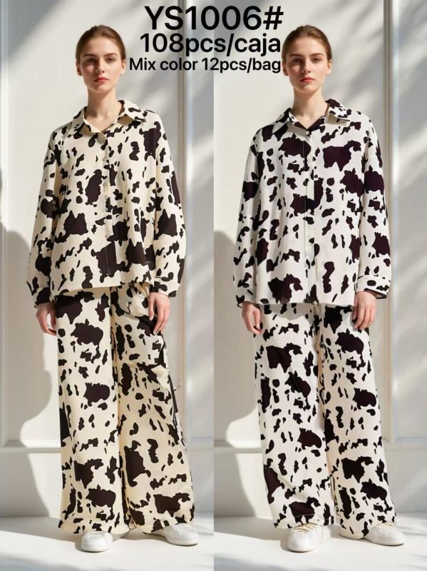 Conjunto de pijama con estampado de vaca para mujer-YS1006