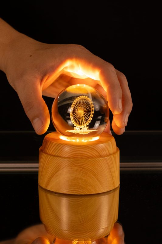 Esfera de cristal con diseño de Noria-L948