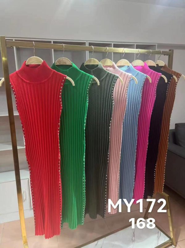 Vestido tejido con cuello alto y detalles de pedrería-MY172